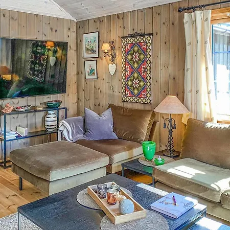 4 Bedroom Gorgeous In