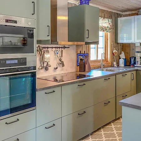 4 Bedroom Gorgeous In Bjorli