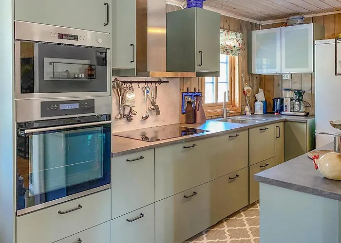 4 Bedroom Gorgeous In Bjorli