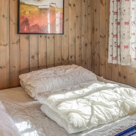 بيت للعطل 4 Bedroom Gorgeous In *